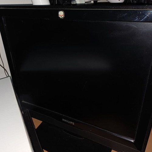 Philips TV used, suitable for game room with SCART, HDMI, USB