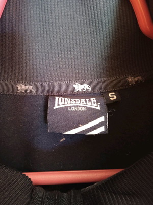 Ζακέτα Lonsdale αθλητική σε άριστη κατάσταση, μέγεθος S, μπλε