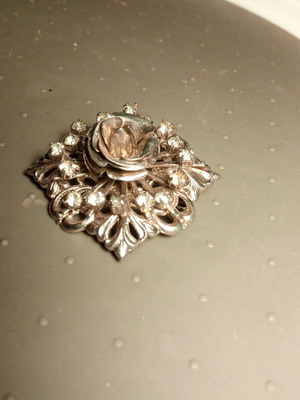 Vintage square brooch with rhinestones and rose like new