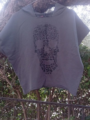 Envy hoodie shirt medium, like new, 95% cotton 5% elastane
