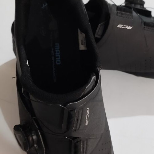 Shimano RC3 cycling shoes, size 42