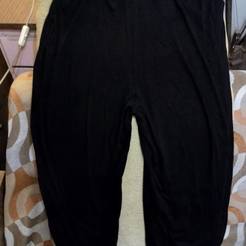 Black Velvet Cropped Pants Bellisimo size S like new