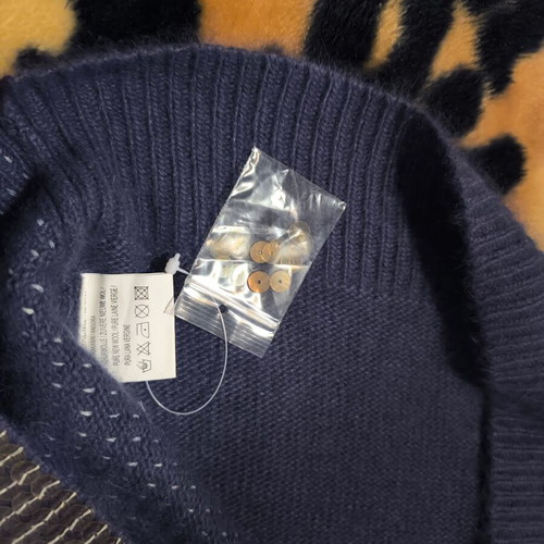 Wool turtleneck sweater new, two-tone with sequins, size Large
