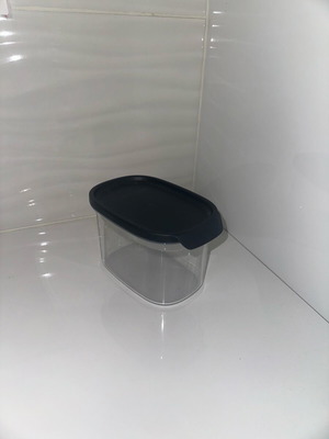 Tupperware storage container 1 liter new