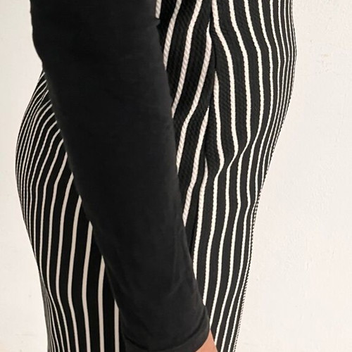 Anel striped skirt medium used, black and white