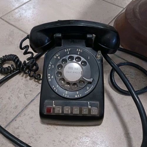 Collectible telephone used, rare antique 1940-1969