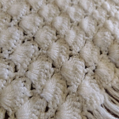 Handmade scarf like new, white color 110x220