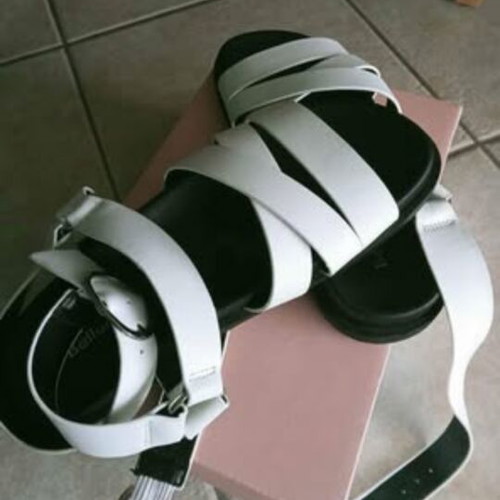 White platform sandals size 37