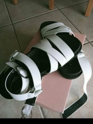 White platform sandals size 37