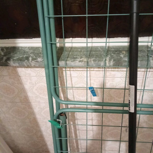 Metal drying rack used
