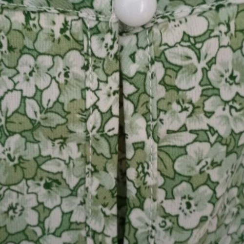 Shein women's top like new, green with small flowers, size XXL