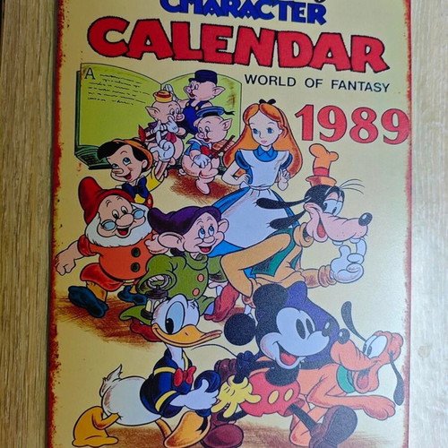 Walt Disney Metal Sign 1989 like new, vintage decorative calendar