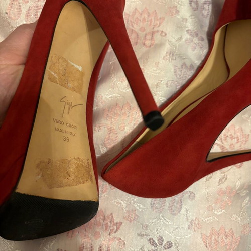 Guiseppe Zanotti shoes new with special sole, size 38.5-39