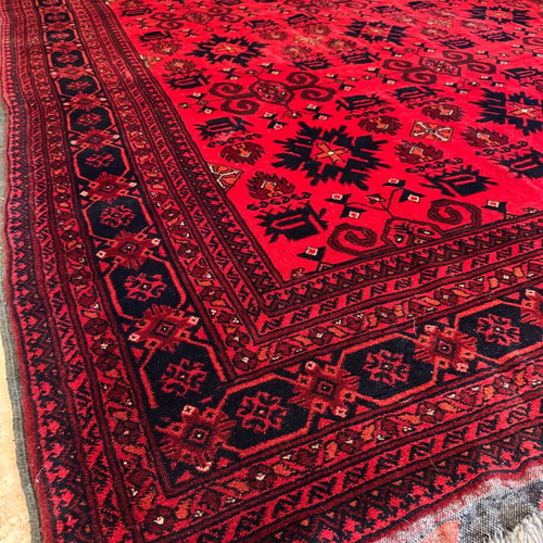 Red handmade wool rug like new 295x190