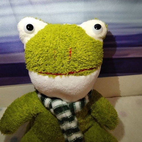 Green Frog Prince plush toy used, 20 cm, Giftable World 2013