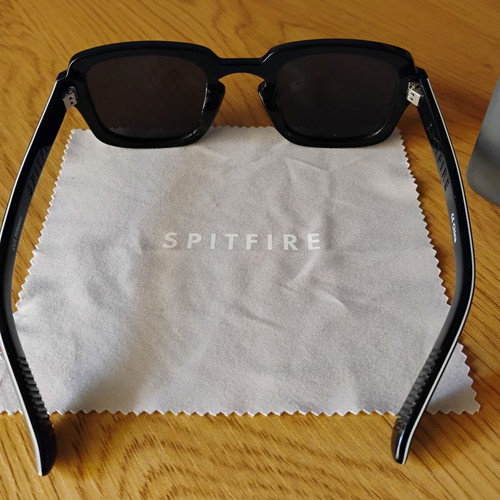 Spitfire sunglasses like new, black