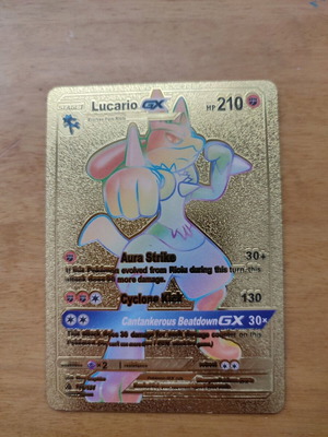 Pokémon Lucario GX card