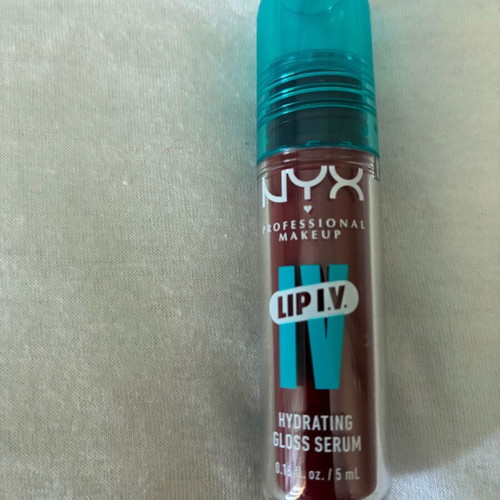NYX Lip I.V. Hydrating Gloss Stain, shade 13 Cranberry Splash