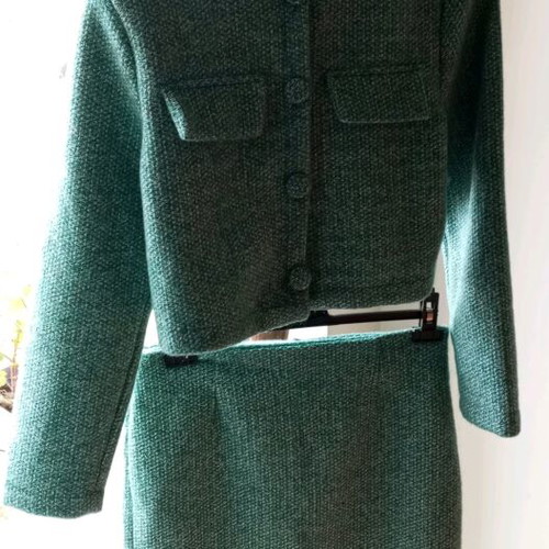 Women's vintage style suit size L new green