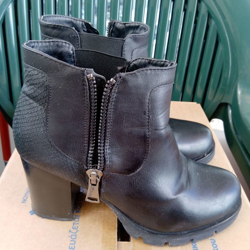 Boots with heel used, size 39, black