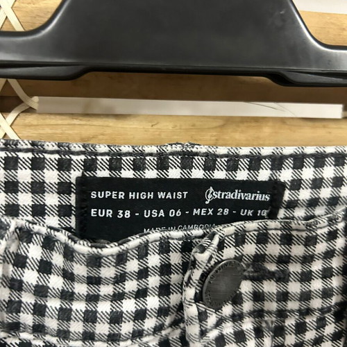 Stradivarius Black and White Checkered Super High Waist Jeans, Size 38