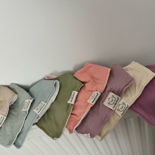 Set of 8 bio cotton drool bibs like new, soft