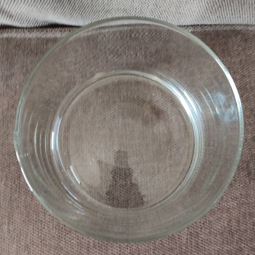 Glass Container Salad Bowl like new, medium size 15cm diameter