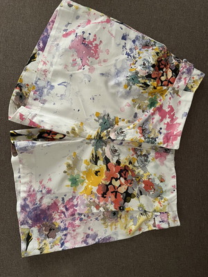 Custom made shorts σαν καινούργιο, πολύχρωμα, μεγέθη XS και S