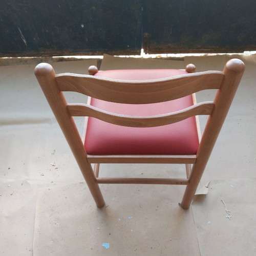 Wooden chair new in excellent condition