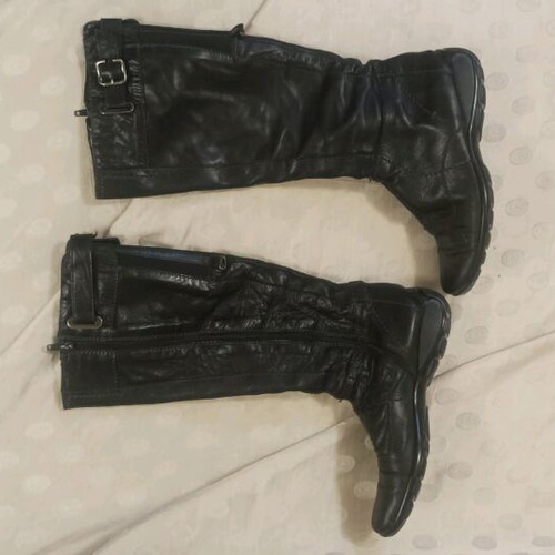 Women's leather boots without heels size 37 like new