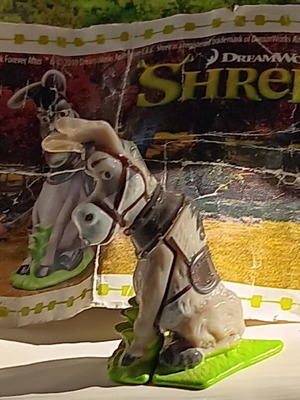 Kinder figure used from Shrek collection
