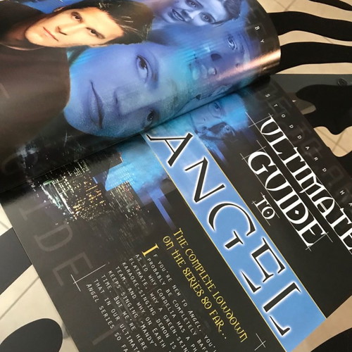 Angel Magazine#1 1st Issue new with big Cordelia poster