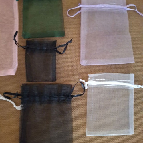 Pouches like new, set of 8, various sizes