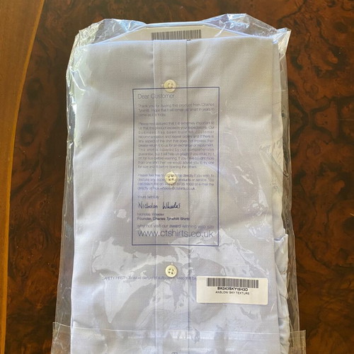 Charles Tyrwhitt Sky Blue Shirt new, size M, tailored fit