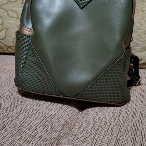 Backpack Veta like new, medium size, olive green