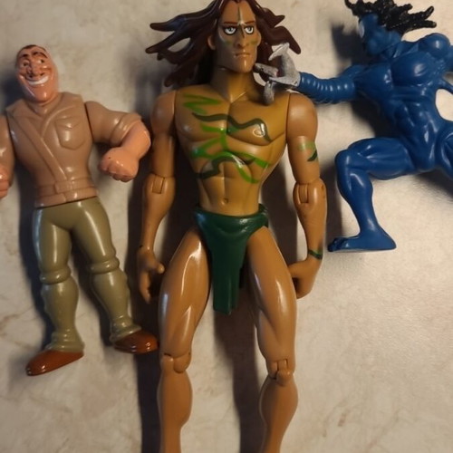 Tarzan figures set of 2, like new