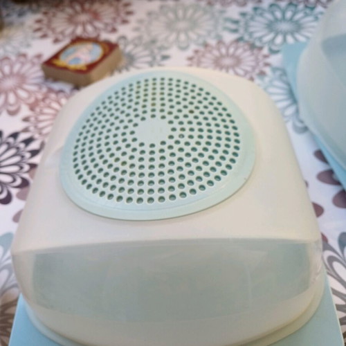 Small Tupperware cheese container like new