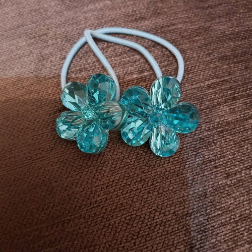 Hair elastic with turquoise flowers new