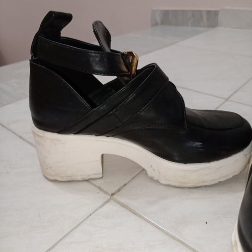 Ankle boots used, size 38, two-tone with gold buckles