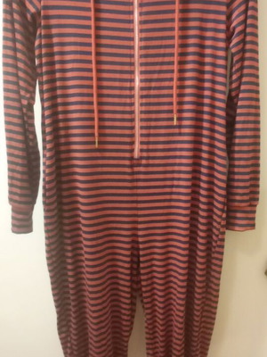 Striped jumpsuit new, size Medium