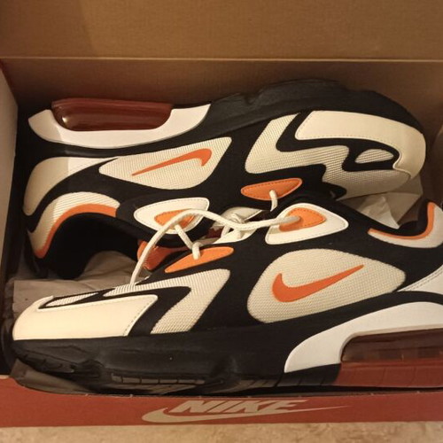 Nike Air Max 200 CI3865-004 shoes new, athletic, size 45, black and white