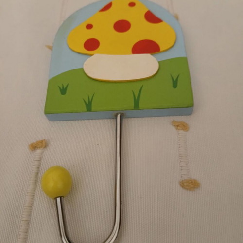 Children's mushroom hanger new