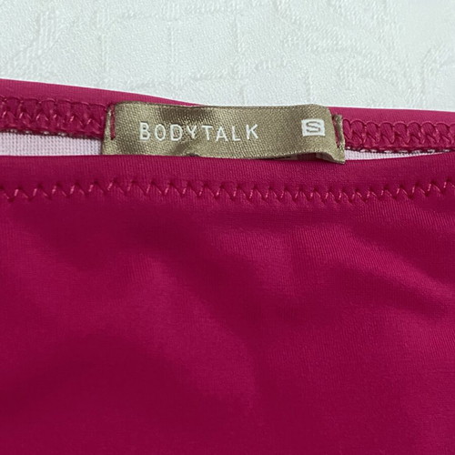 Bodytalk fuchsia bikini bottom size S like new