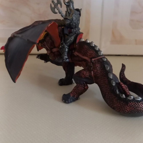 PAPO Collectible Dragon of Darkness Figure with Knight like new