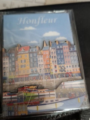 3D souvenir magnet with Honfleur Normandy theme