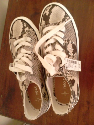 Next sneakers new with snake print, sizes 39-40, colorful sports shoes