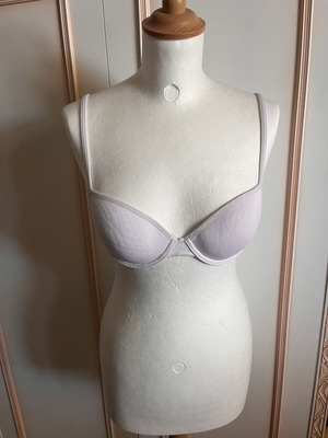 Bra like new, white