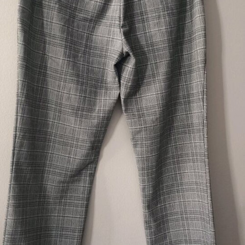 Zara checked black and white mid-length pants size XS like new