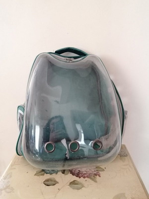 Pet carrier bag used for small cats and small dogs