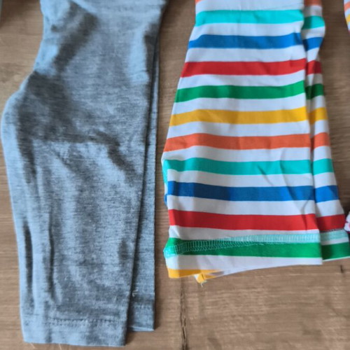 Baby leggings and bandana like new, pack of 8, 2-6 months
